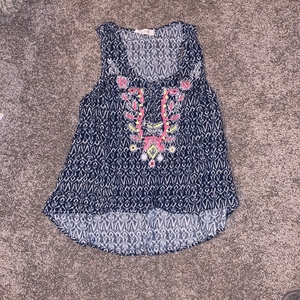 Sugarlips white and navy tank top